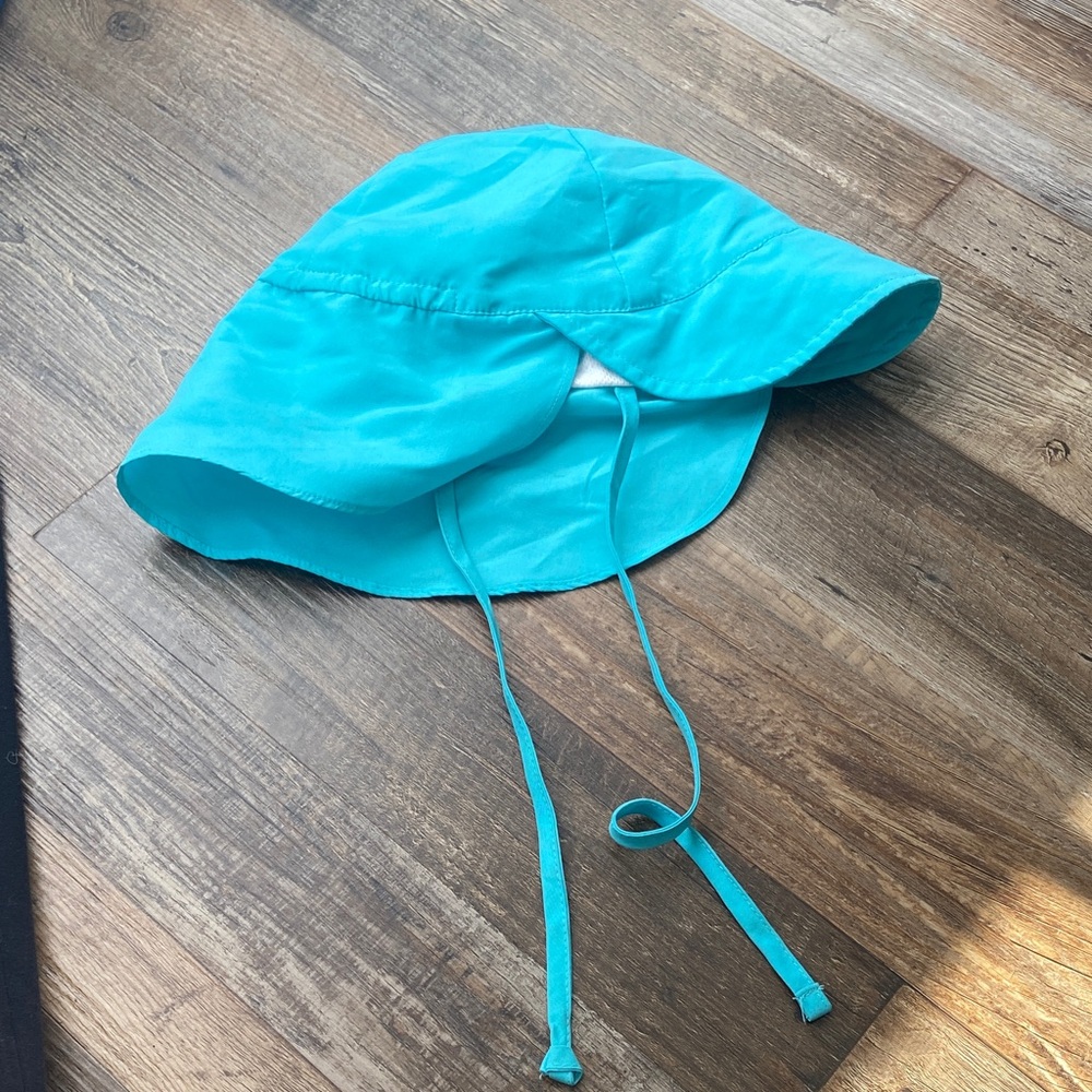 i play. aqua baby swim hat size 2T-4T